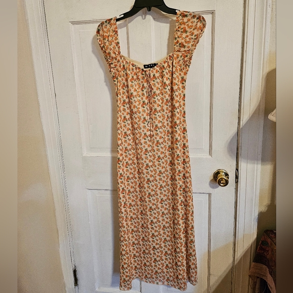 Creak Maxi Dress w/ Orange Flowers - Picture 4 of 4